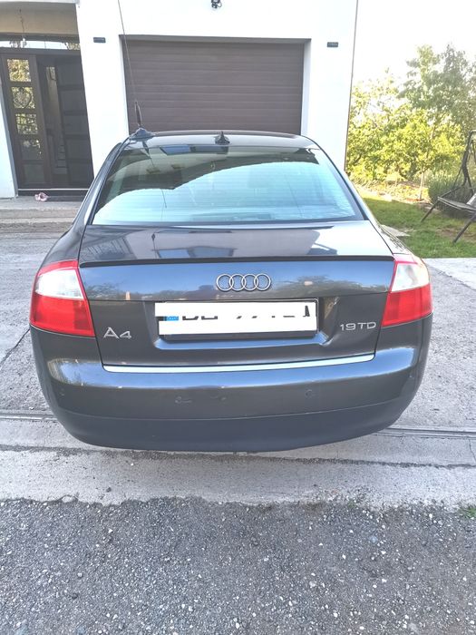 AUDI A4 2002 — imagine 3