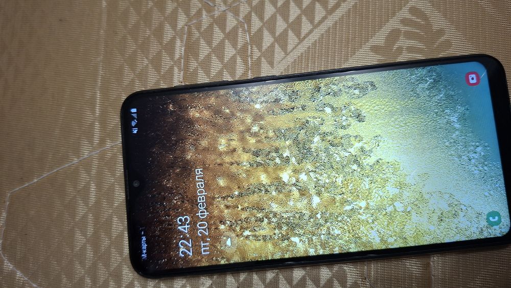 Самсунг а 10 и хiomi note 11