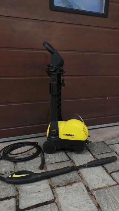 Aparat de spalat cu presiune KARCHER