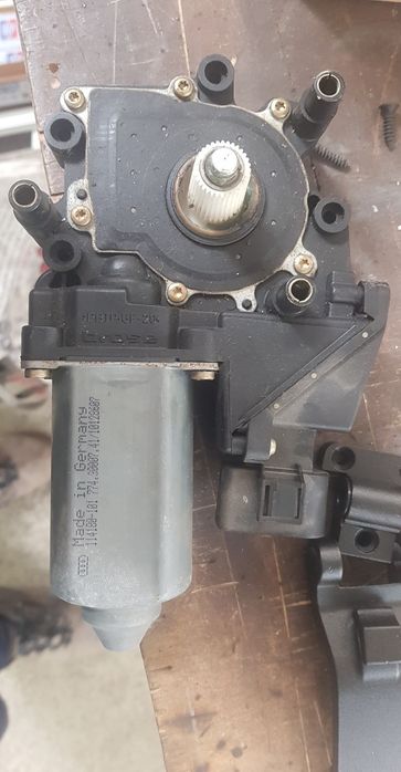 Машинка за ел. стъкло за Ауди А3