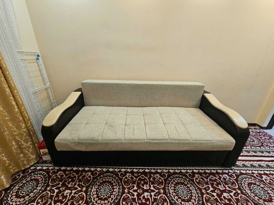 Продам Диван (Астана)