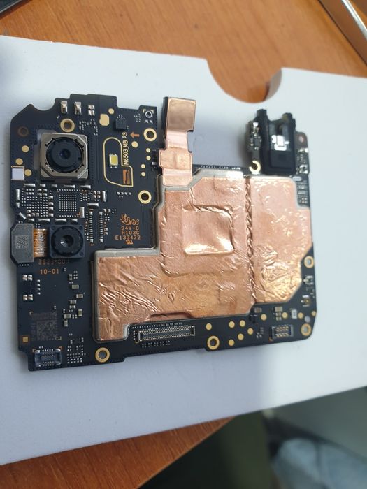 Vând placă de bază Motorola Moto E22.