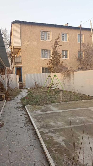 Продам квартиру в Боралдае