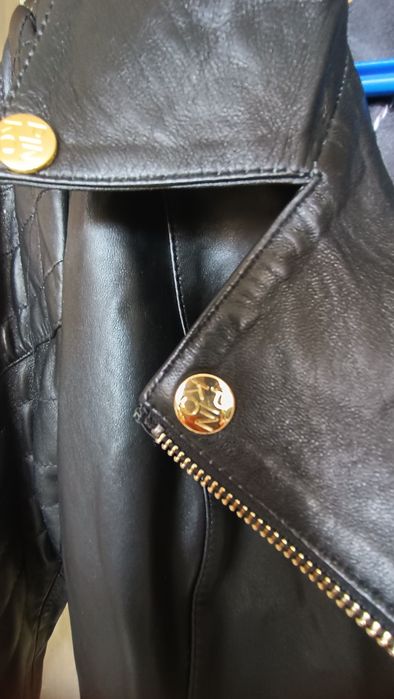 Ново яке ест.кожа PINKO -М,Л