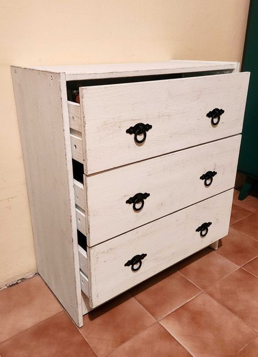 Дървен скрин Ikea Rast винтидж стил