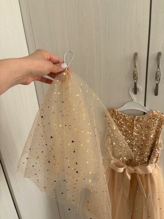 Продам детское платье