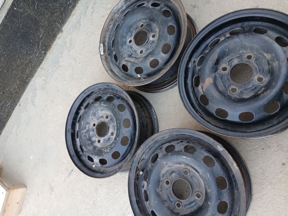 На Форт Ауди штамп