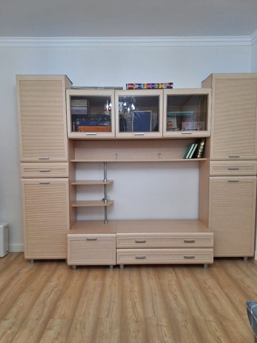 Стена в зал , полка , мебель