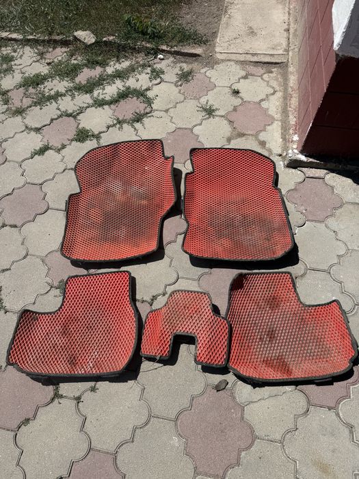 Ева полики на автомобиль