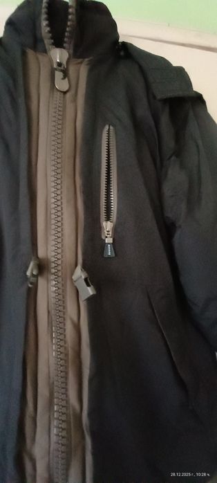 Продавам 2 мъжки якета