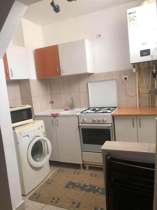 Inchiriez garsoniera