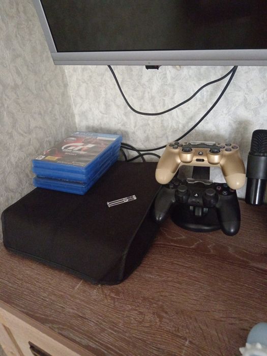 Продам плестейшен 4