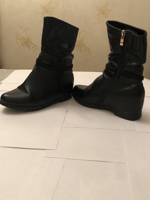 Обувь все по 200 тенге