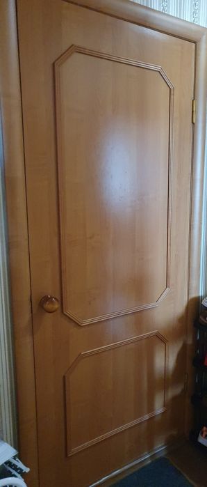Продам межкомнатные двери