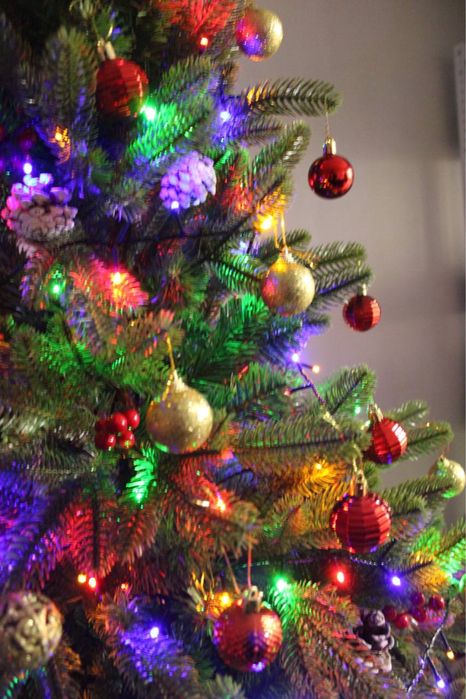 Елки новогоднии искуственные