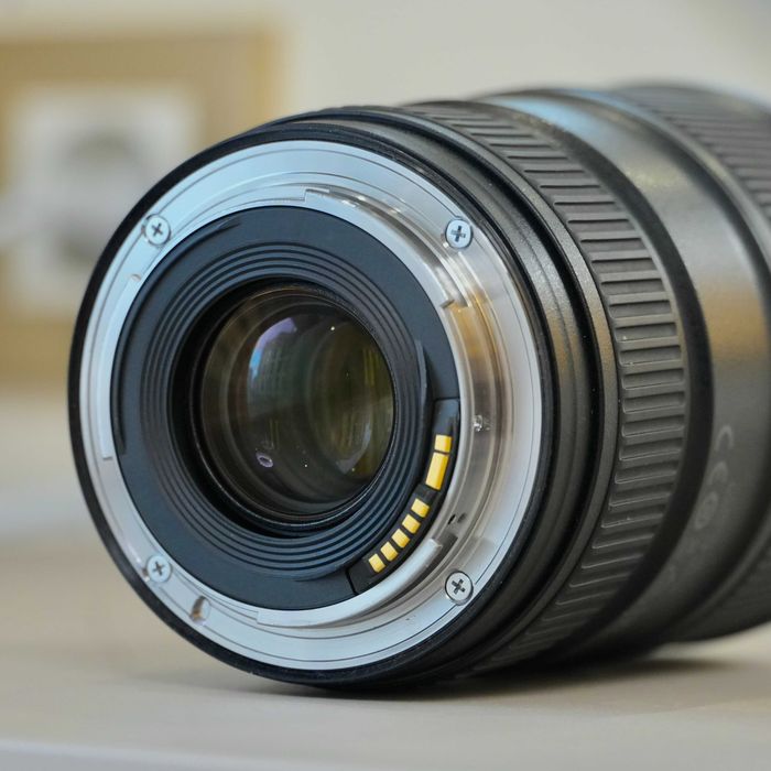 Canon EF 16-35mm f4 L IS USM