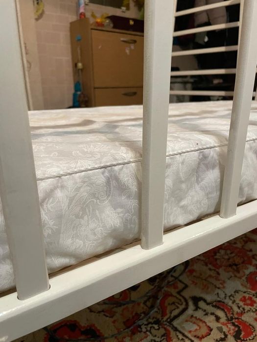 Манеж с матрасом