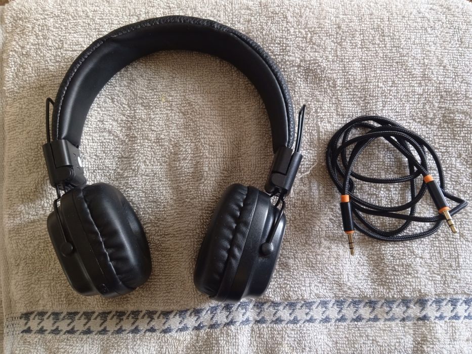 Продаю наушники Marshall