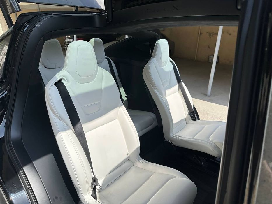 Tesla X model сотилади Американка