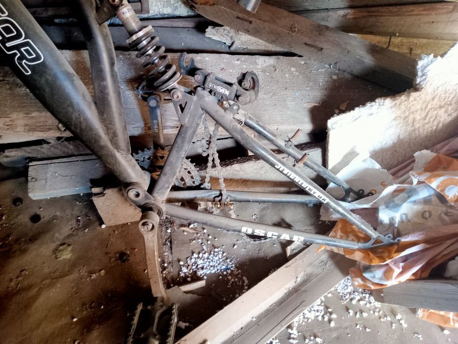 Продам 2 велика срочно