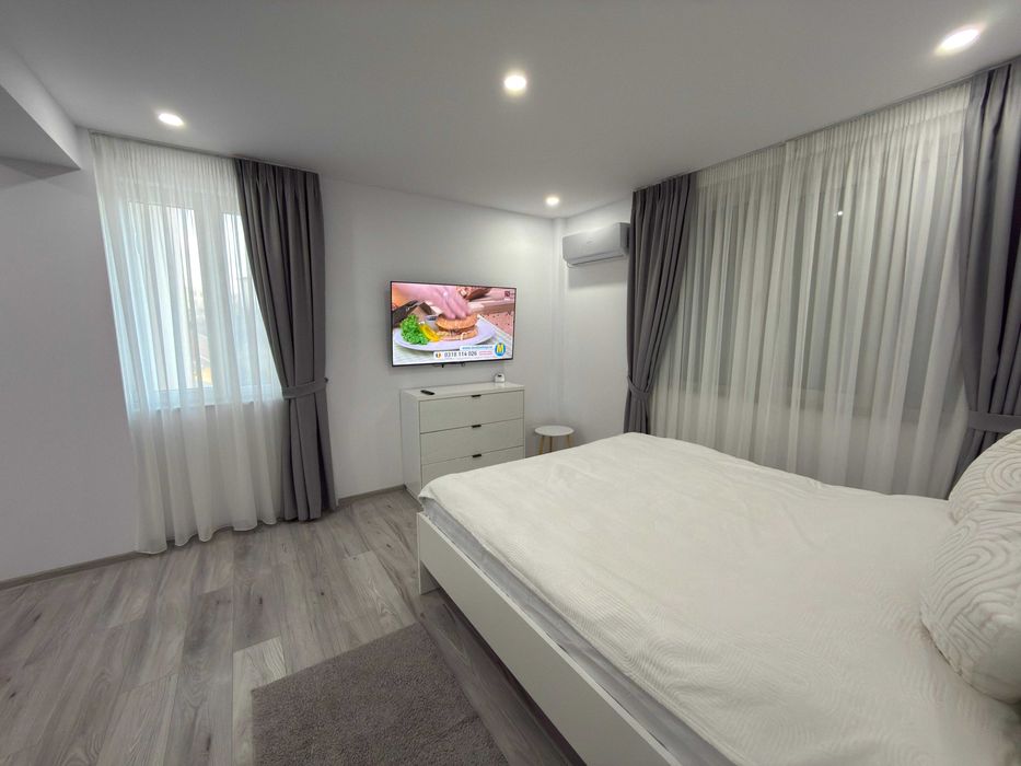 Garsoniera de lux in bloc nou privat cu curte proprie zona stadionului