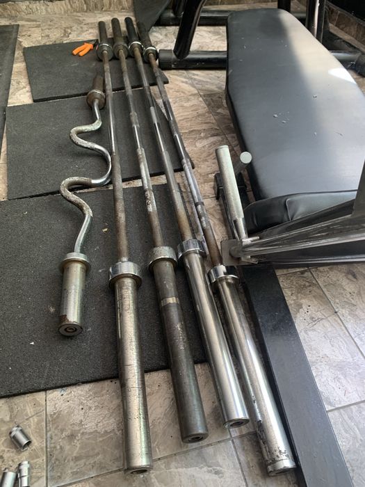 Фитнес уреди, лостове и пейки