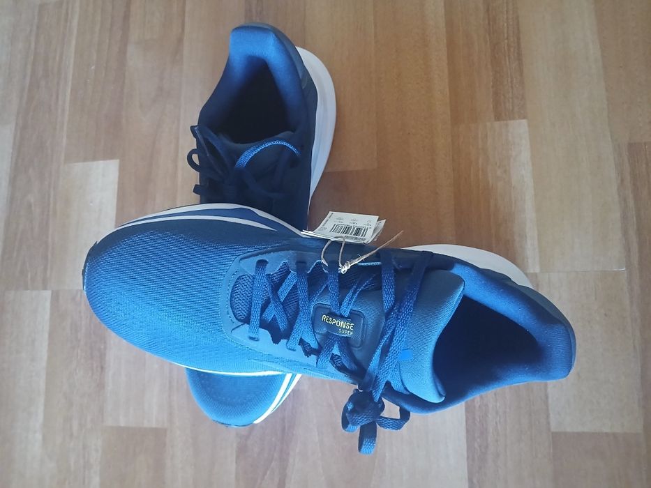 Adidași Adidas Response Super