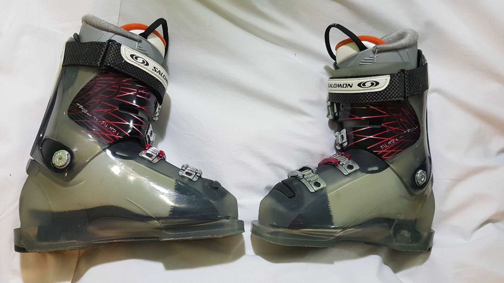 schiuri echipament ski clapari bete bocanci snowboard boots