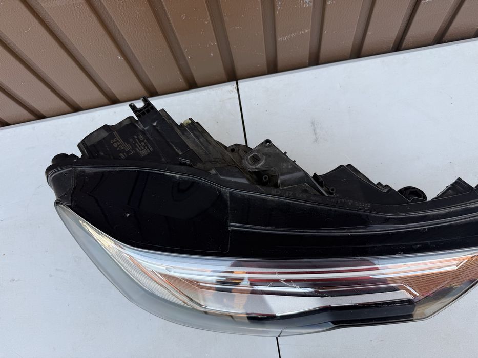Far dreapta Audi A6