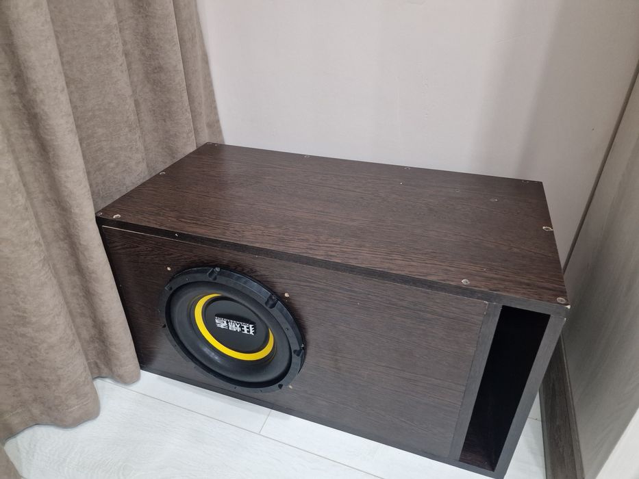 Продам сафбуфер подходит для дома и для автомобилей