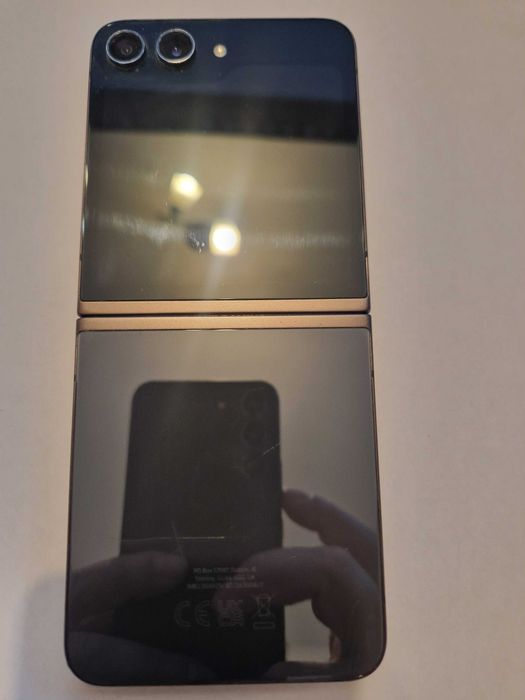 Telefon Samsung Galaxy Z Flip 5