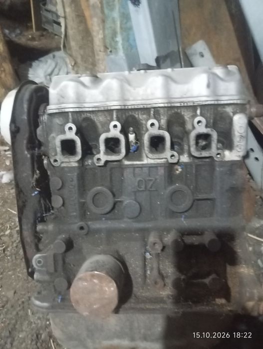 Двигатель Suzuki F10A 1.0L (4 цилиндра) и МКПП под восстановление
