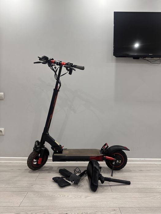 Электросамокат Kugoo M4 pro с сидением, пробег 187 км самокат в отличн