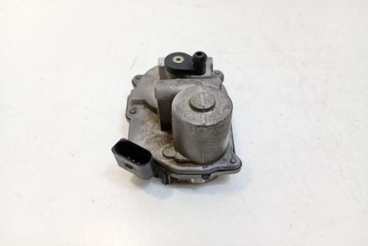 Motoras  Galerie admisie 059129086M Volkswagen VW Touareg generatia 1