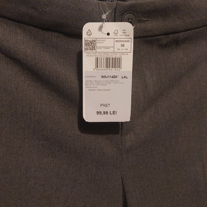 Pantaloni noi evazati măr.36