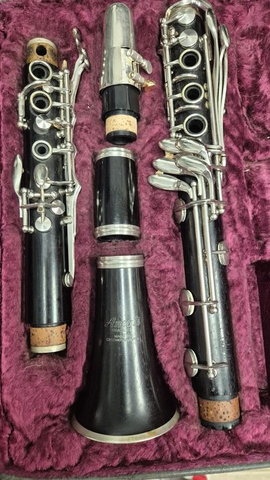 Кларинет Амати KRASLICE Чехословакия пълен биьом. биьом.