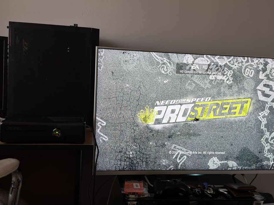 Consola Jocuri Xbox 360 Slim Functionala fara accesorii need for speed