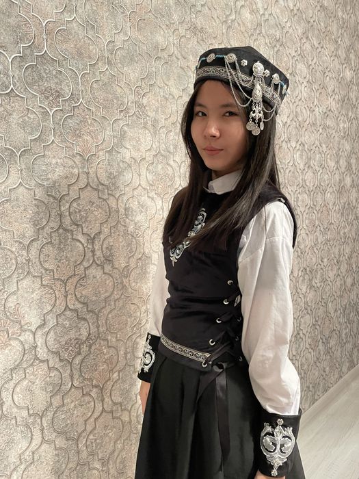 Такия корсет и рукав