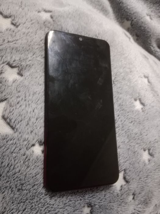 Продам телефон Vivo Y12