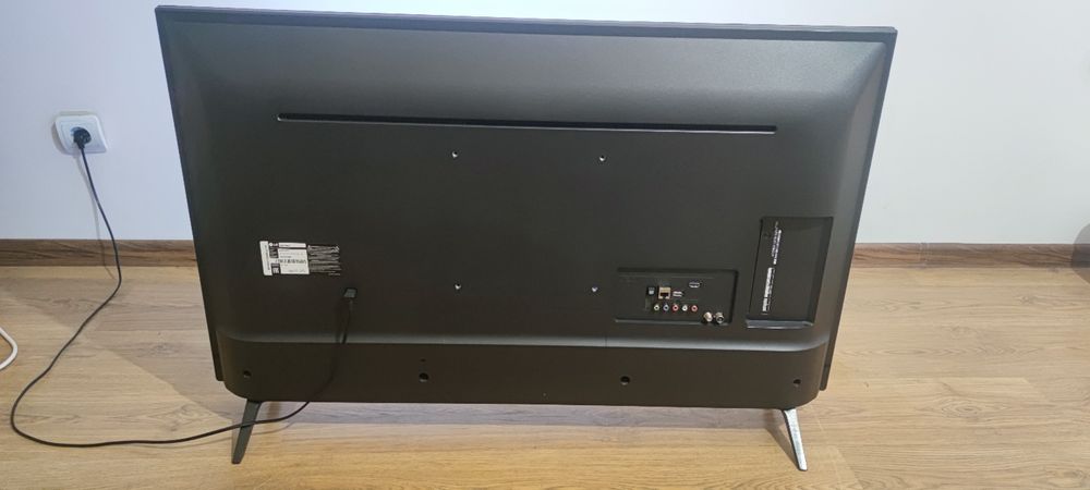 Телевизор LG 43 диагональ 4К UltraHD