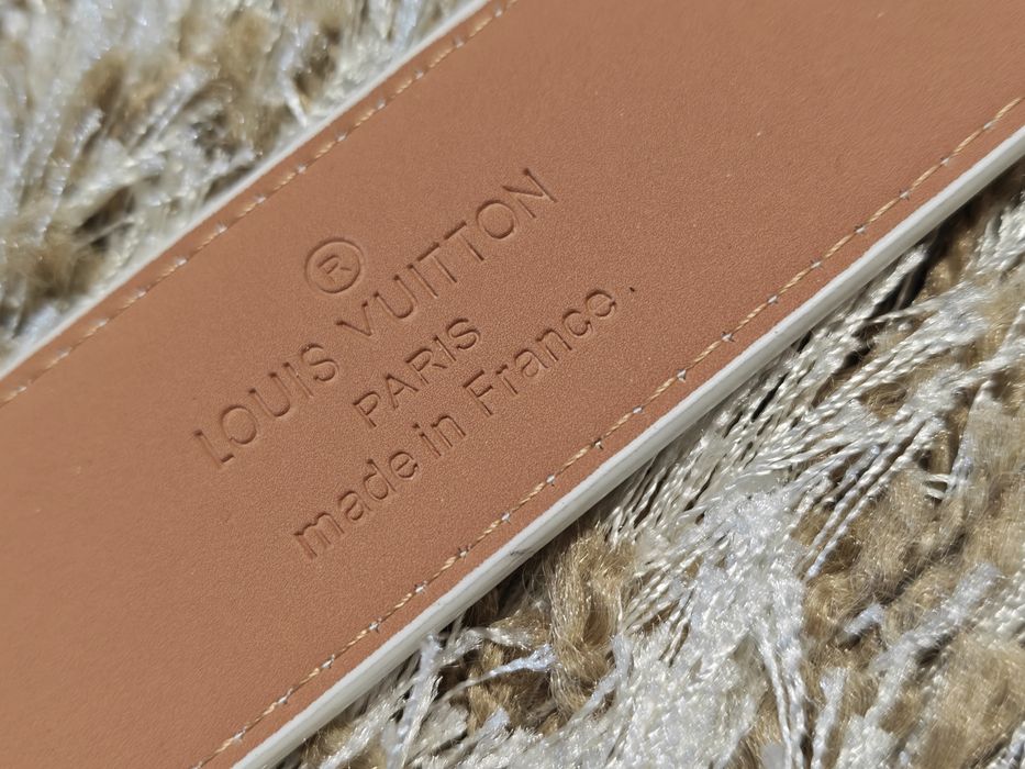 Curea bărbați stil LV – mărimea 42 / 105 cm – stare foarte bună