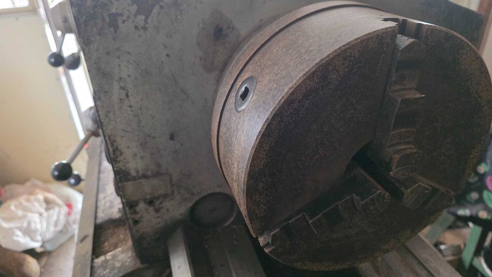 Продавам голям струг