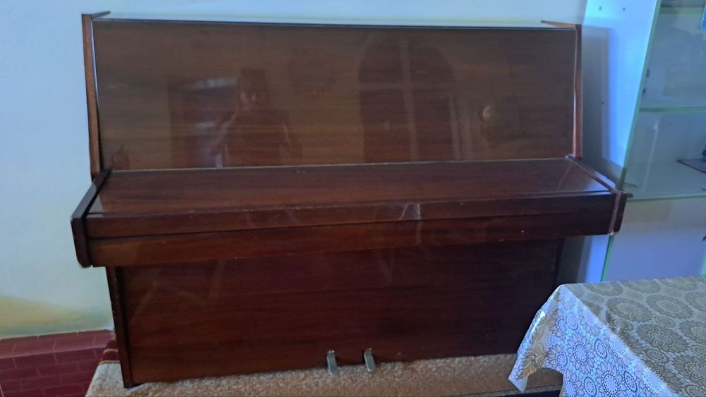 Srochna sotiladi.faqat oladiganlar tel qilsin..