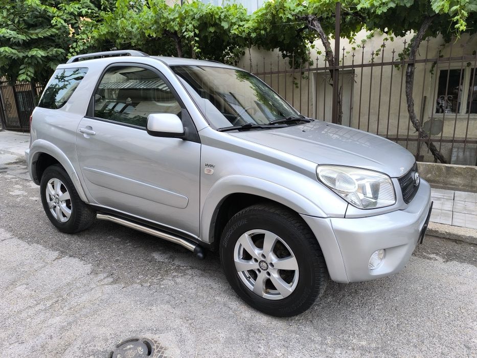 Toyta rav4 2.0 бензин 150кс 4х4 2005г