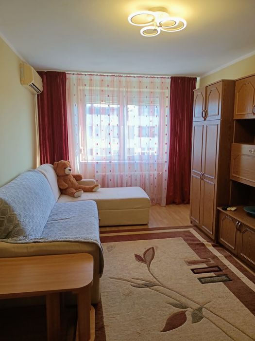 Proprietar - Inchiriez aprtament 2 camere decomandat