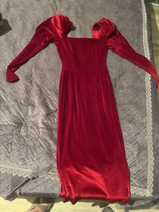 Продам вечернее платье для новогоднего корпоратива