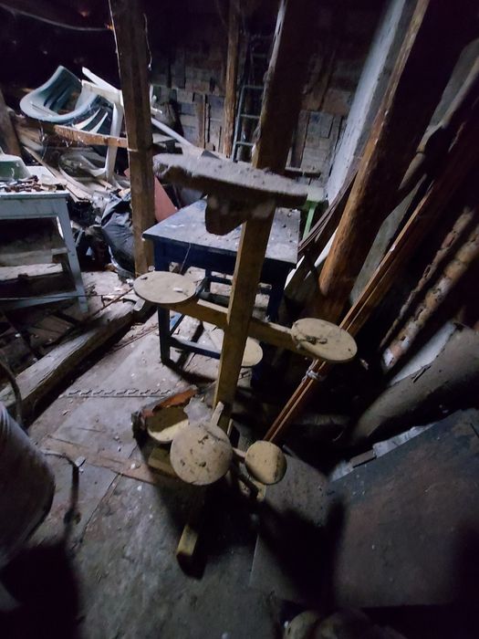 Дървен цветарник