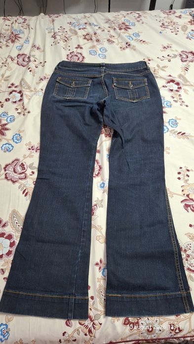 Blugi de damă  LEVI'S, Originali, Albaștri,măsura W32L30,model deosebit