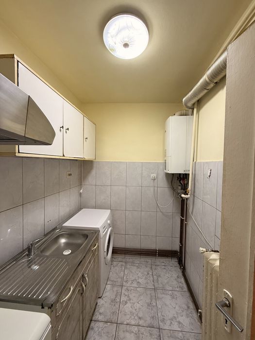 Închiriez garsonieră zona Selgros, INFOEL, Liceul cu Program Sportiv.