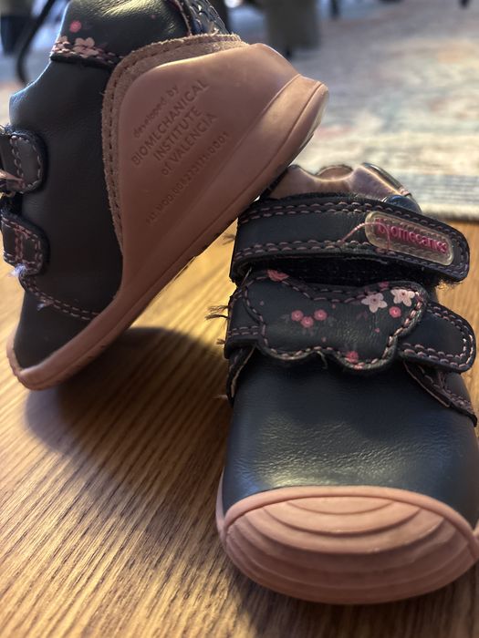 Pantofi biomecanics nr 18